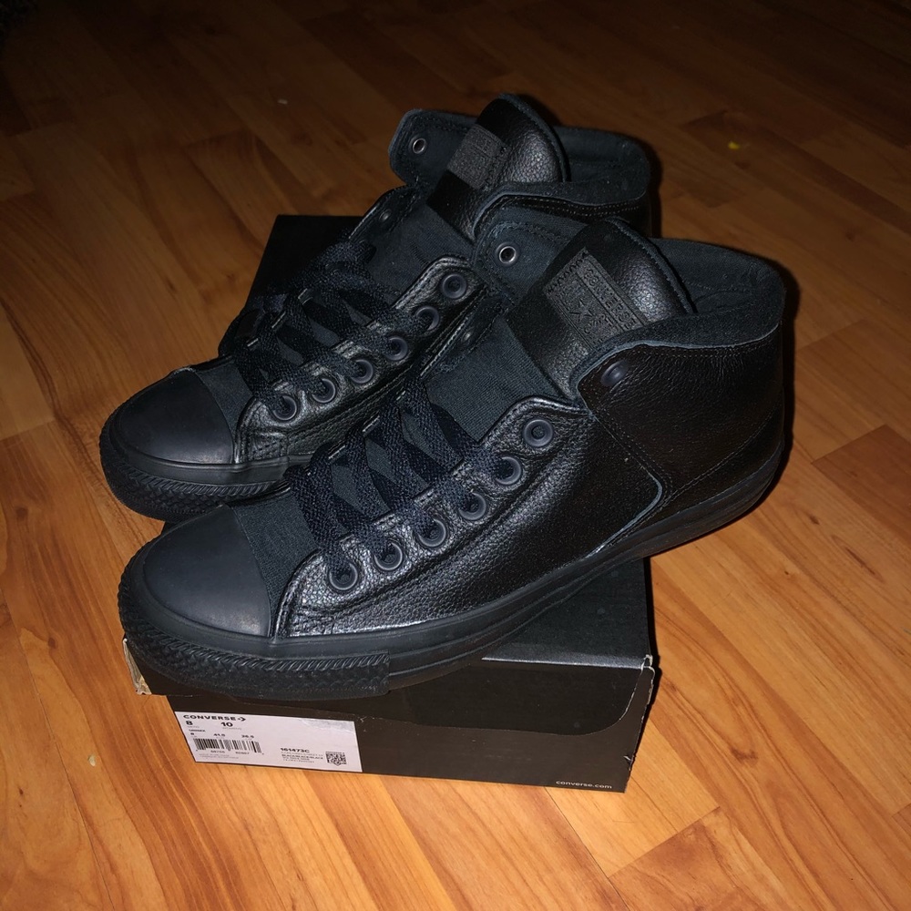 Black leather converse